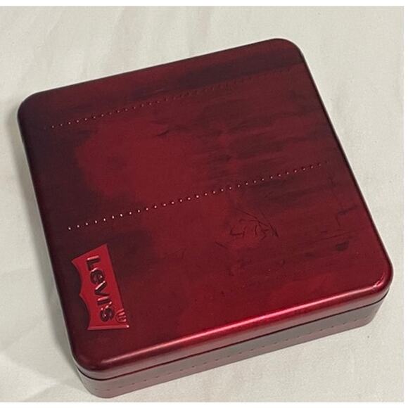 NWT Levi's Black Leather Wallet Credit Card Magnetic Clip ID Sleeve - Picture 8 of 11